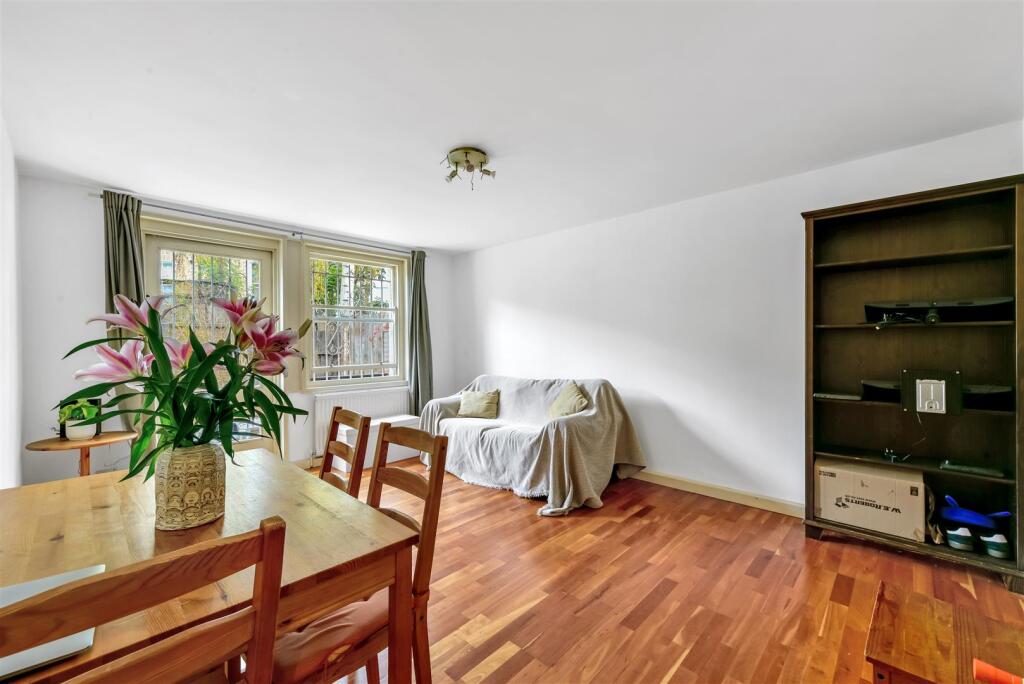 Main image of property: Hullbridge Mews, London, N1