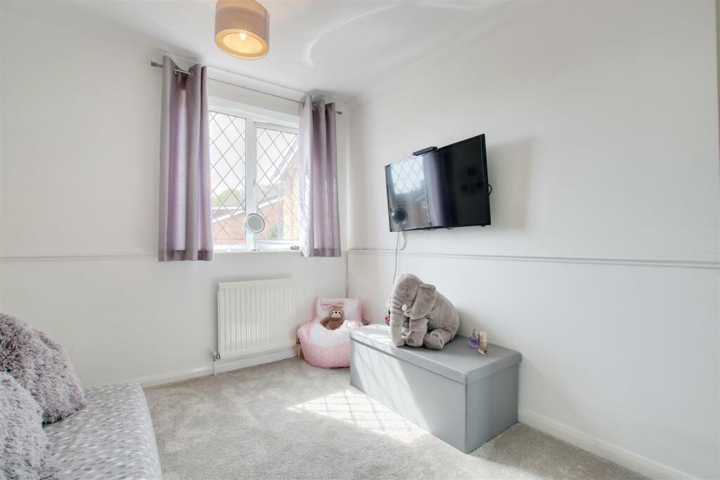 3 bedroom link detached house for sale in Greyfriars, Ware, SG12