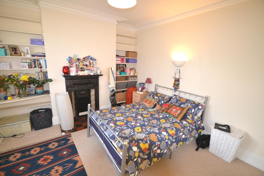 Main image of property: Victoria Road, Cambridge, CB4