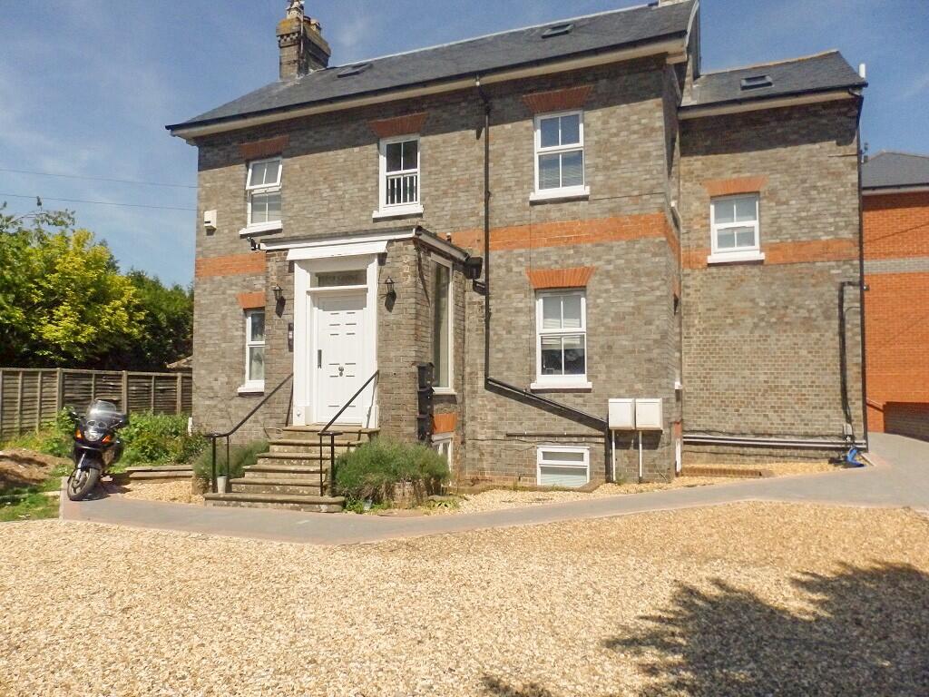 Main image of property: Station Road, Thatcham, Berkshire, RG19