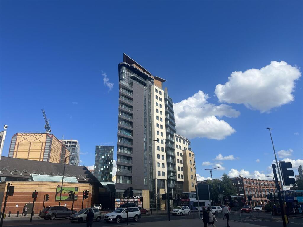 Main image of property: The Skyline, St. Peters Street, Leeds
