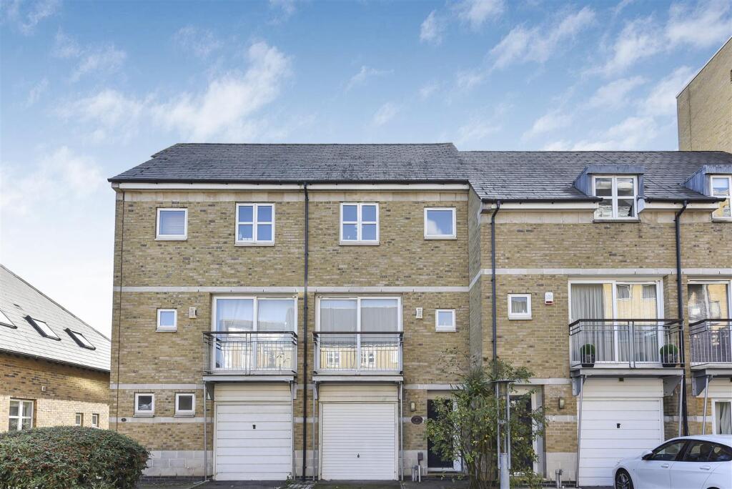 Main image of property: Torres Square, Isle of Dogs, London, E14