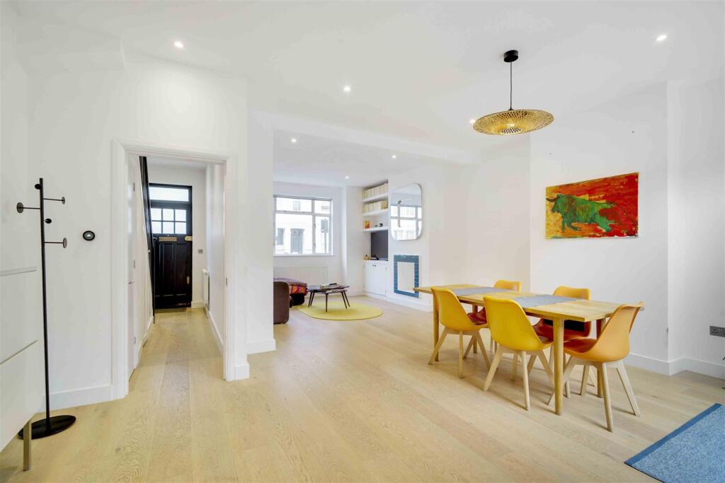 Main image of property: Colehill Lane, London