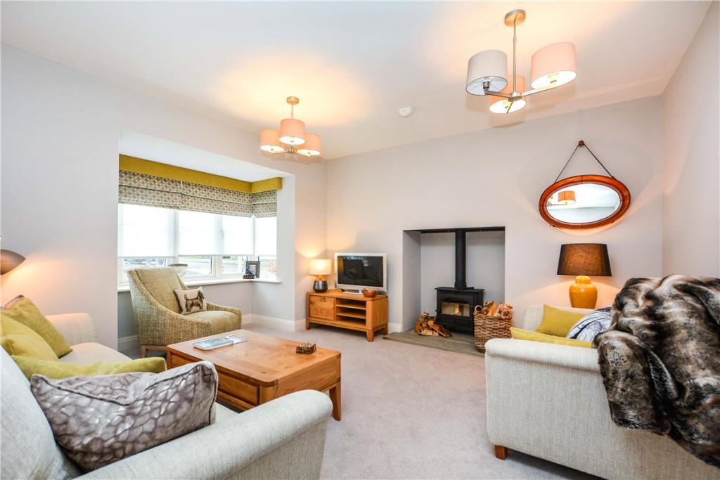 Mulgrave Properties,Lounge