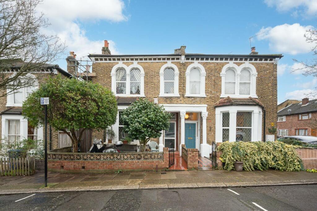 4 bedroom semidetached house for sale in Crofton Road, Camberwell, London, SE5