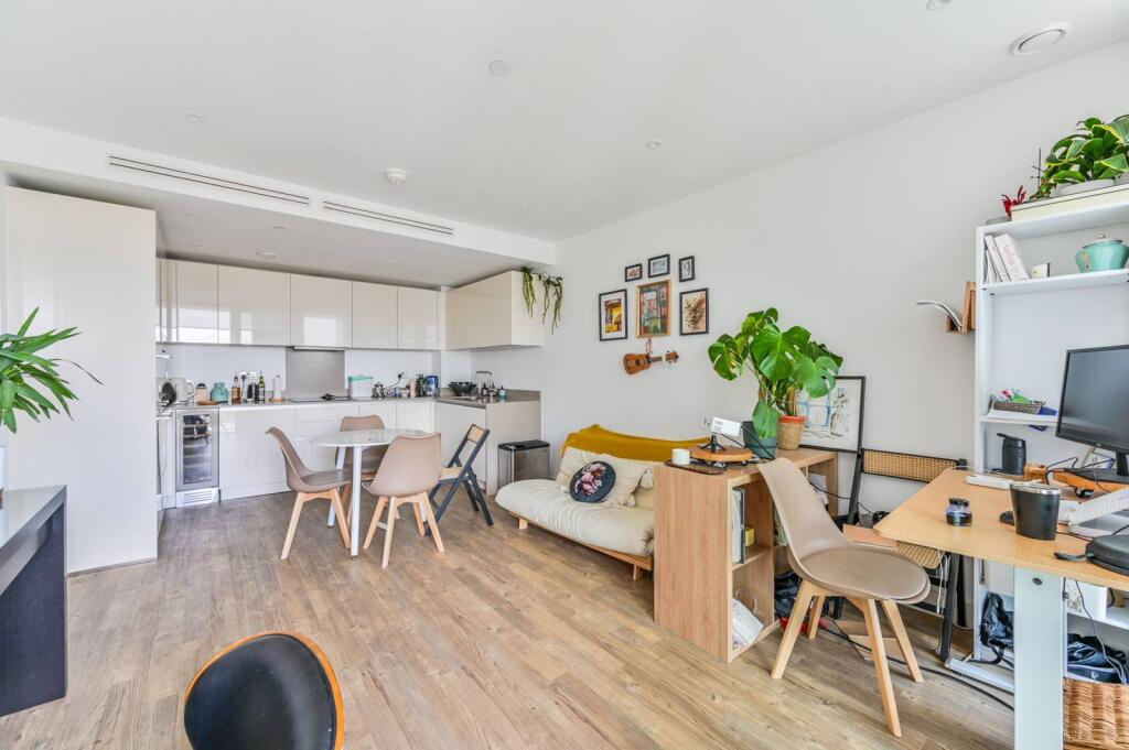 Main image of property: Gladwin Tower, Nine Elms, London, SW8
