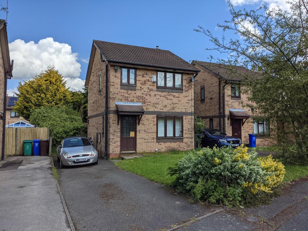 Main image of property: Goldcrest Close, Sharston, M22