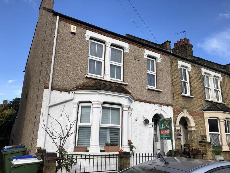 3 bedroom terraced house for sale in Warwick Road, Welling, DA16