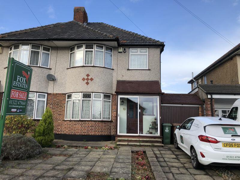 3 bedroom semidetached house for sale in Latham Road, South