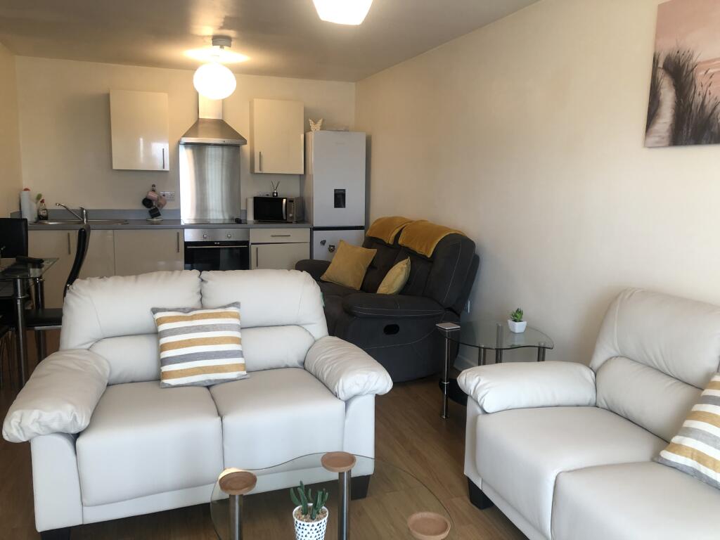 Main image of property: Ladywell Point, Salford, M50