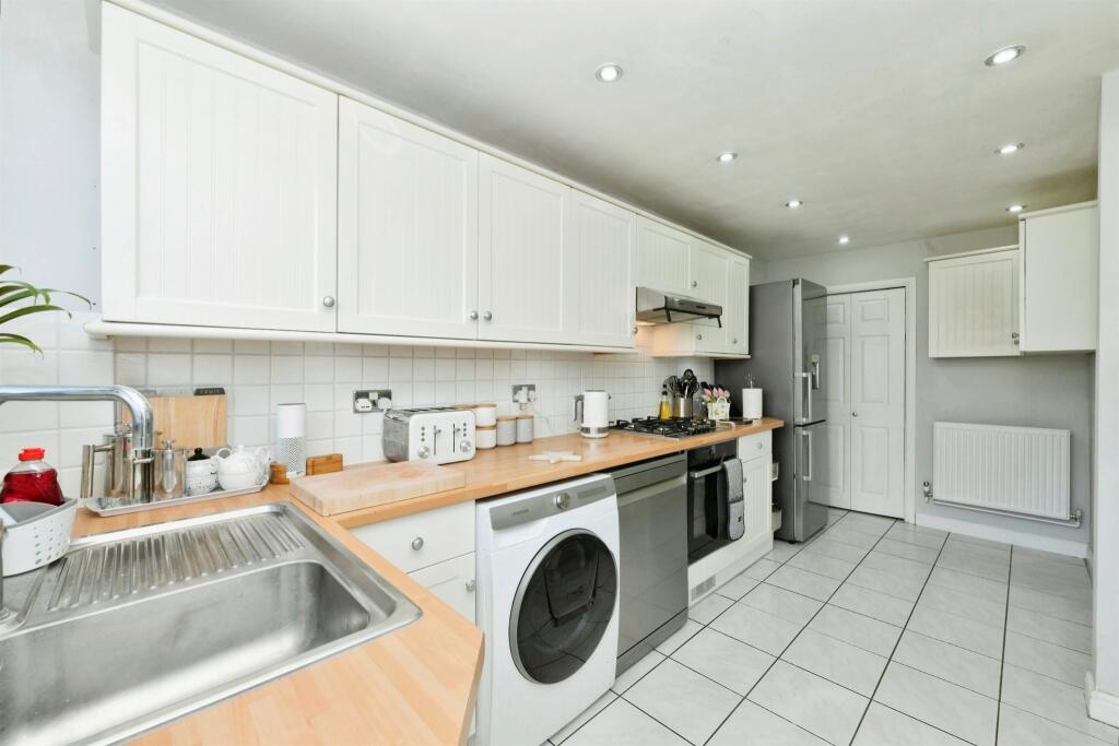 Additional property image - Northfield Road, SAWBRIDGEWORTH