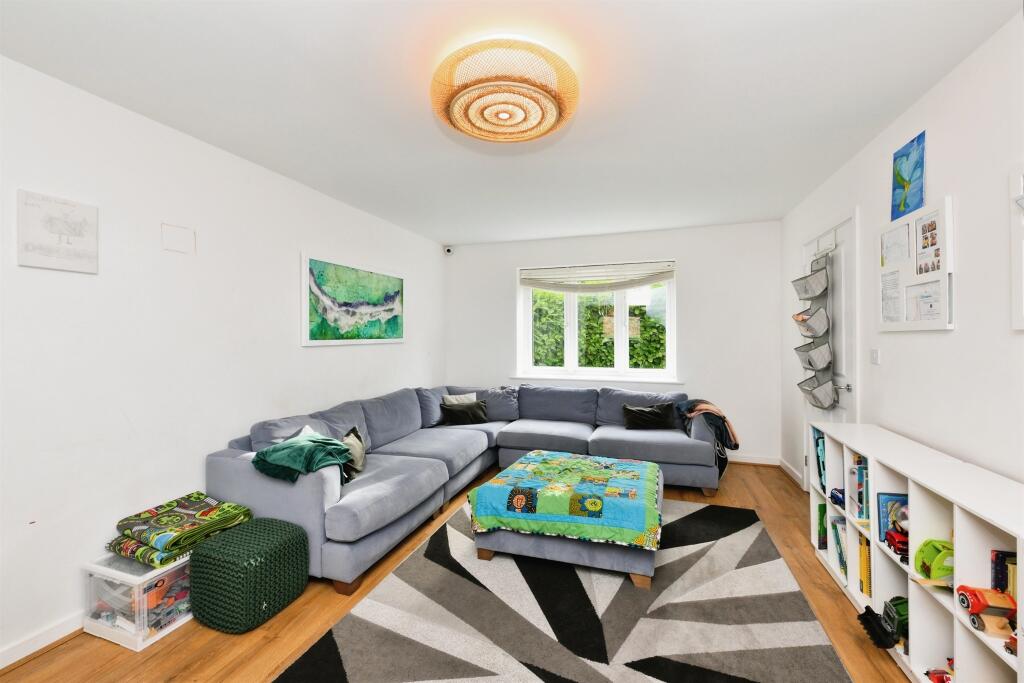 Additional property image - Taylor Close, Harlow
