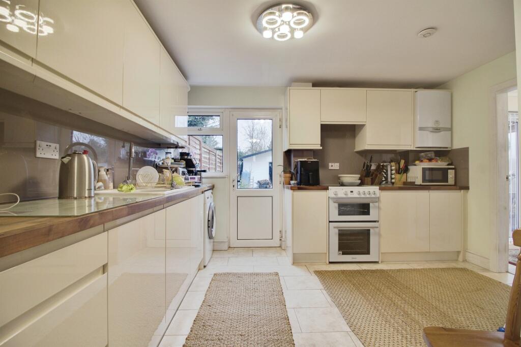 Additional property image - Hookfield, HARLOW