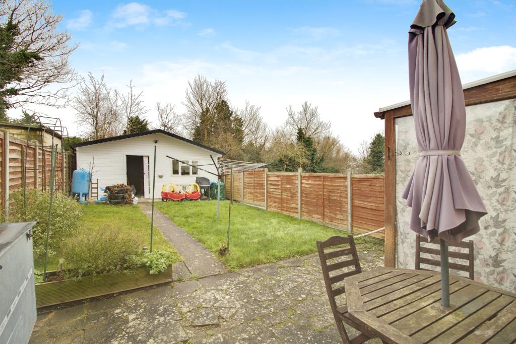 Additional property image - Hookfield, HARLOW