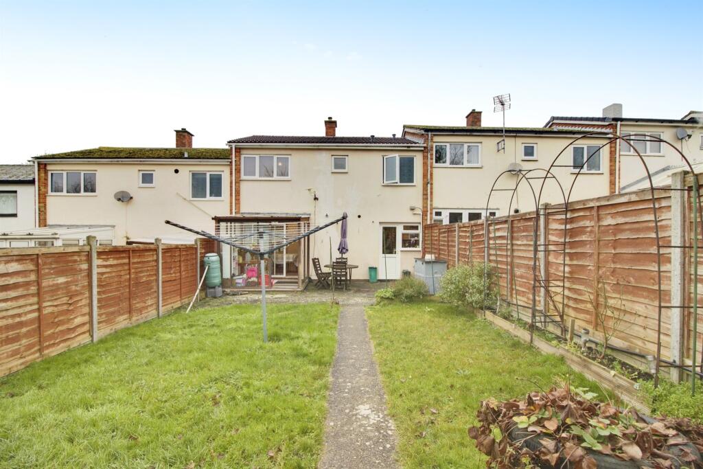 Additional property image - Hookfield, HARLOW