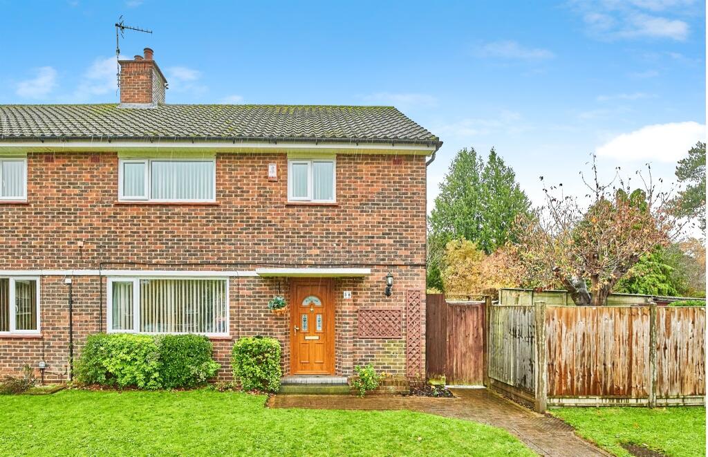 Main image of property: Mark Hall Moors, Harlow