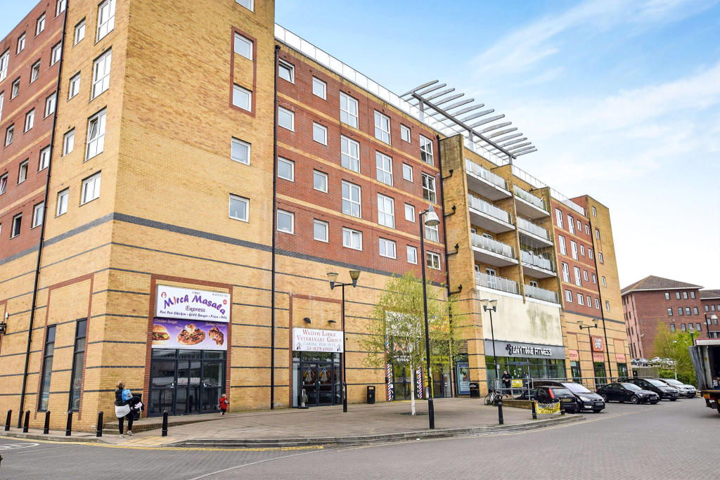 1 bedroom flat for sale in Edinburgh Gate, Harlow, CM20