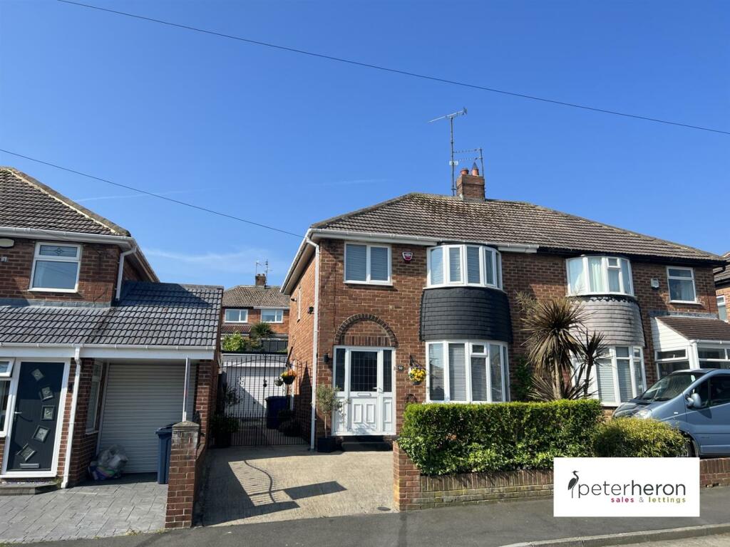 3 bedroom semidetached house for sale in Kentmere Avenue, Seaburn Dene