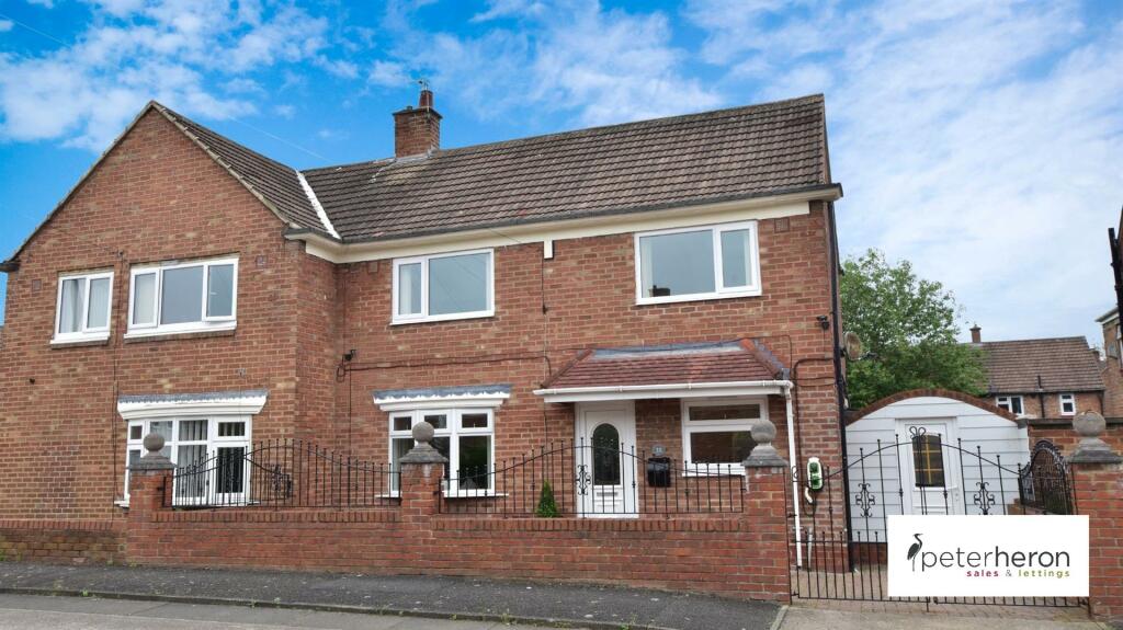 3 bedroom semidetached house for sale in Campbell Road, Hylton Castle