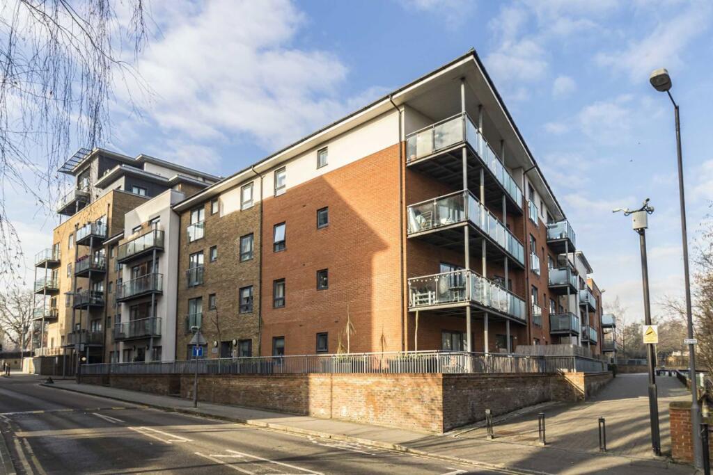 Main image of property: Hither Green Lane, Lewisham