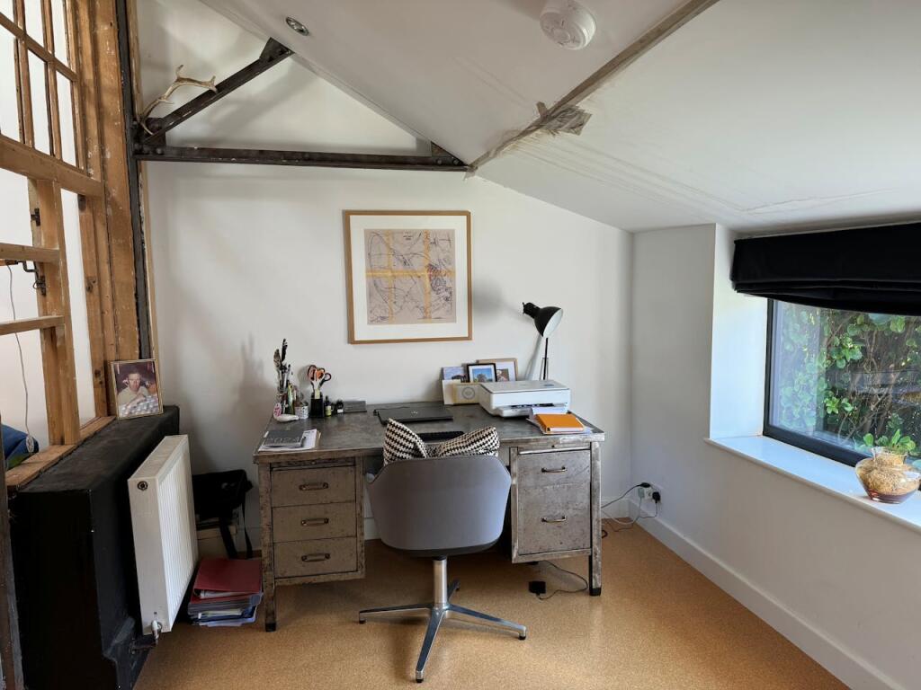 Additional property image - The Old Racecourse, Lewes, BN7 1UR