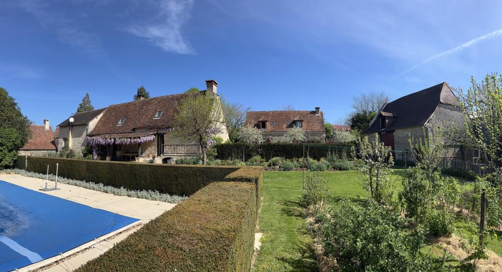 Main image of property: Hautefort_DORDOGNE