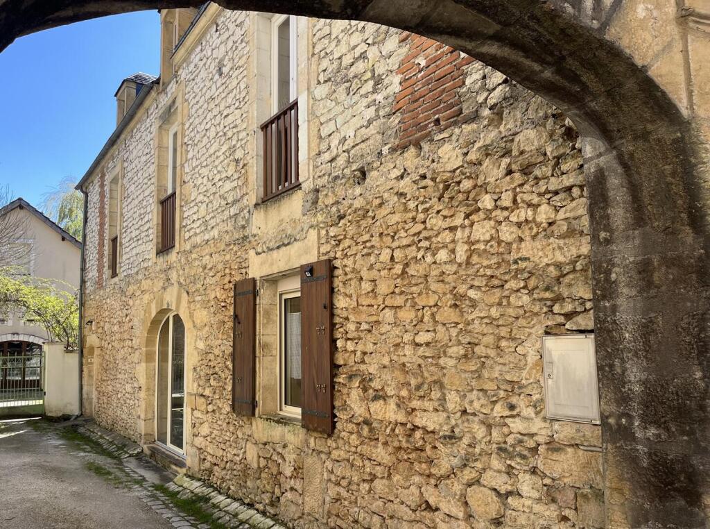 Main image of property: Montignac_DORODGNE