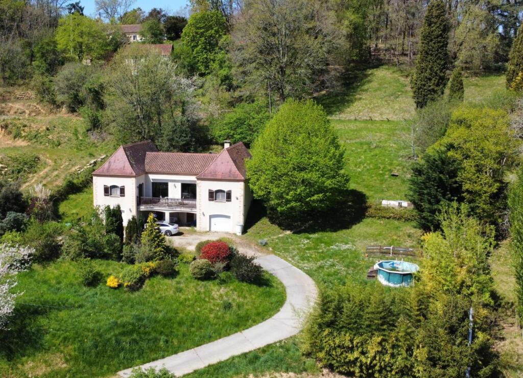 Main image of property: SARLAT-LA-CANEDA