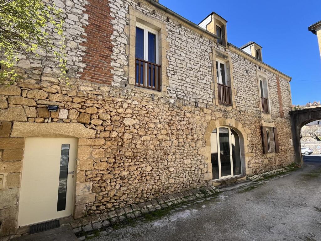 Main image of property: MONTIGNAC