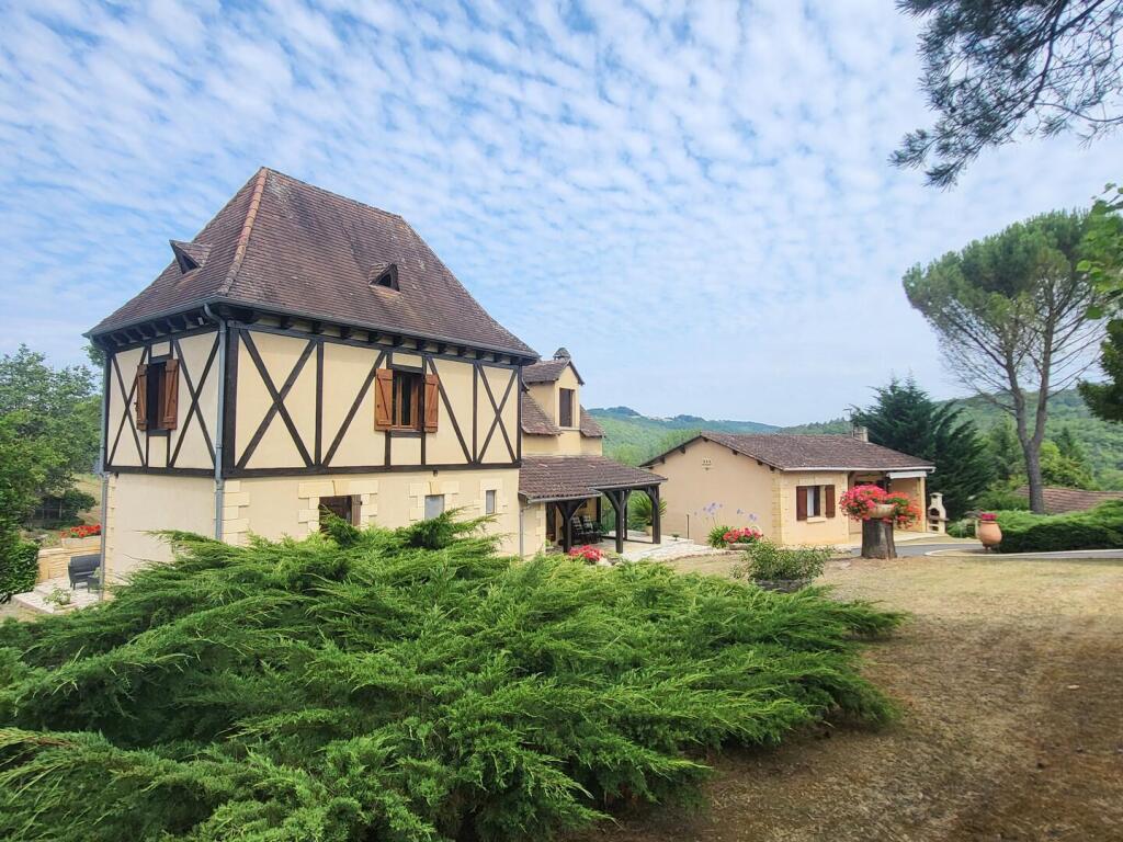 Main image of property: LES EYZIES-DE-TAYAC-SIREUIL