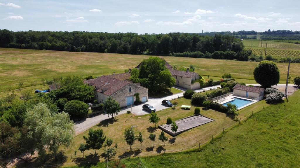 Main image of property: CONNE-DE-LABARDE