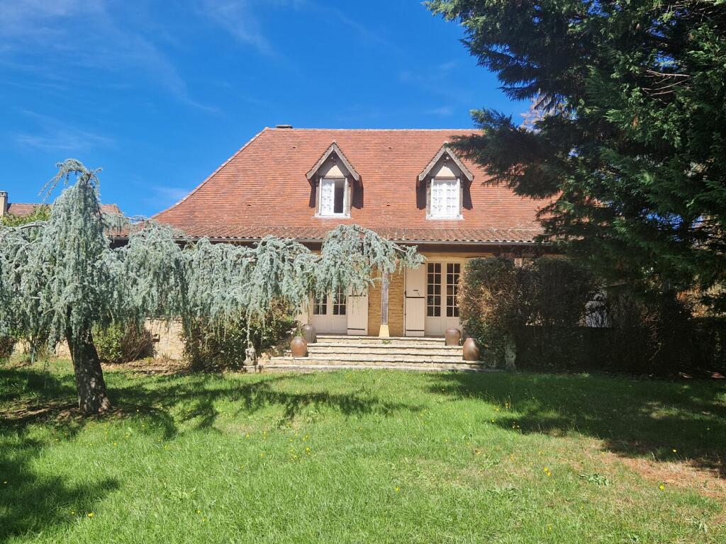 Main image of property: LES EYZIES-DE-TAYAC-SIREUIL
