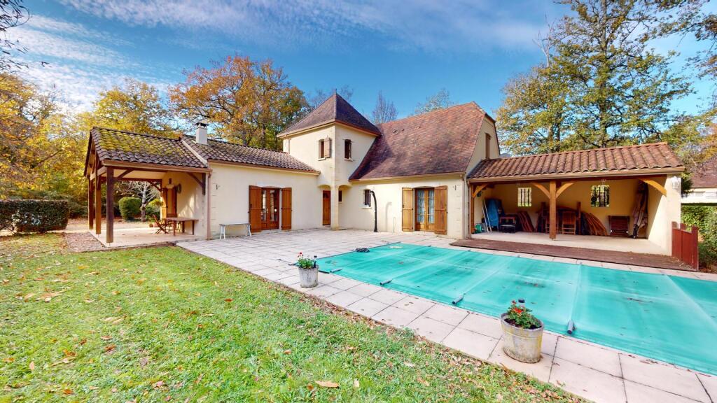 Main image of property: SAINT-LEON-SUR-VEZERE