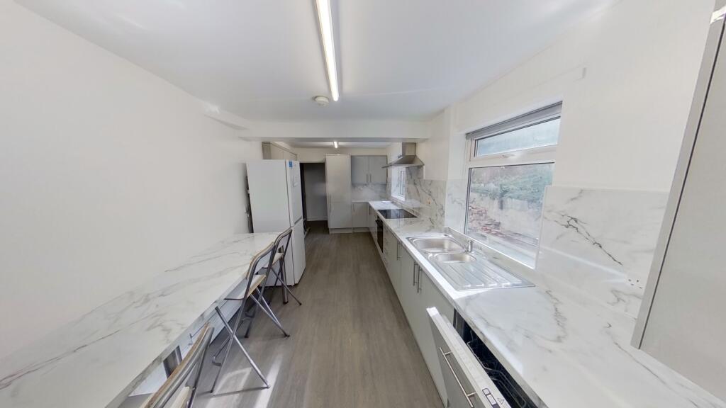 Main image of property: 26 Burford Road Forest Fields, Nottingham, Nottingham, NG7 6BD