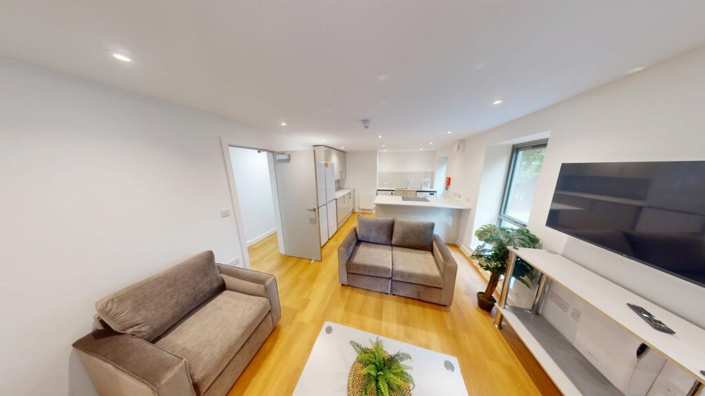 Main image of property: Apartment 3, 124-132 North Sherwood Street, Nottingham, Nottinghamshire, NG1