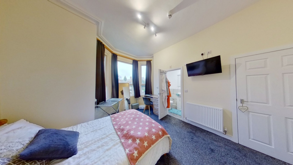 Main image of property: Flat C, 16 Newstead Grove, The Arboretum, Nottingham, NG1 4GZ