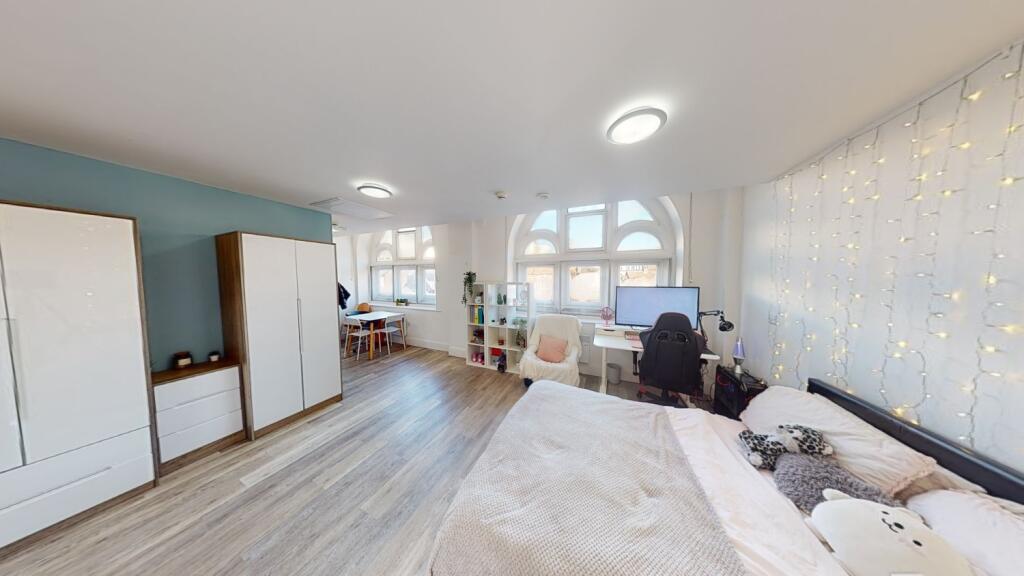 Main image of property: Studio 25 Express Buildings