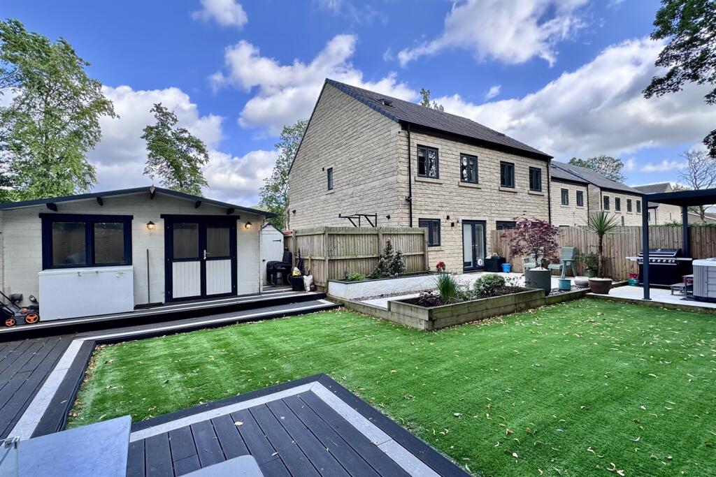 Main image of property: Park View, Hadfield, Glossop