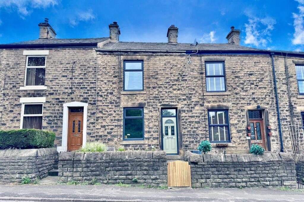 Main image of property: Turnlee Road, Glossop
