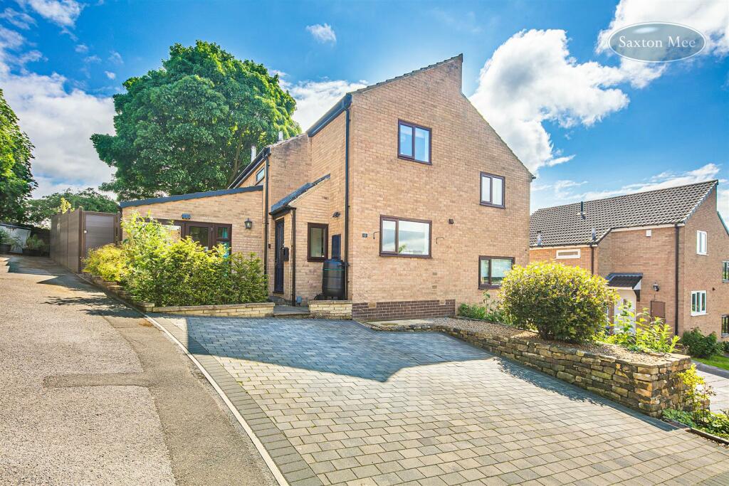 2 bedroom semidetached house for sale in Austin Court, Loxley