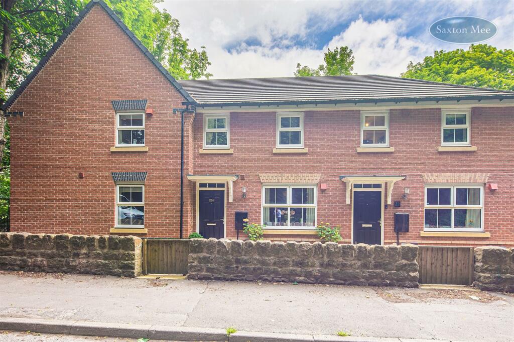 3 bedroom town house for sale in Oughtibridge Valley, Main Road