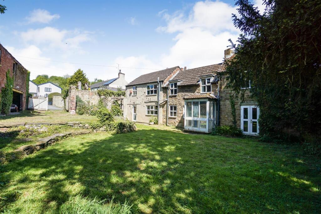 Main image of property: Pipworth Lane, Eckington, Sheffield, S21