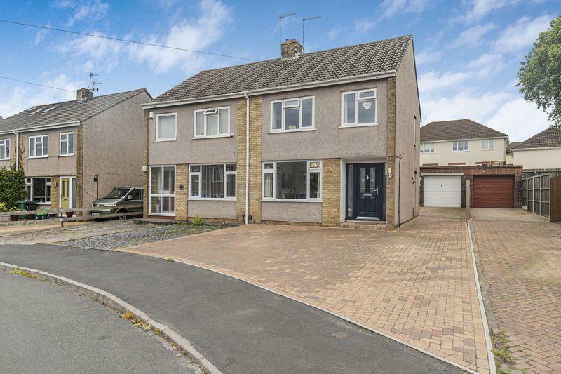 3 bedroom semidetached house for sale in Meadow View, Frampton Cotterell, BS36