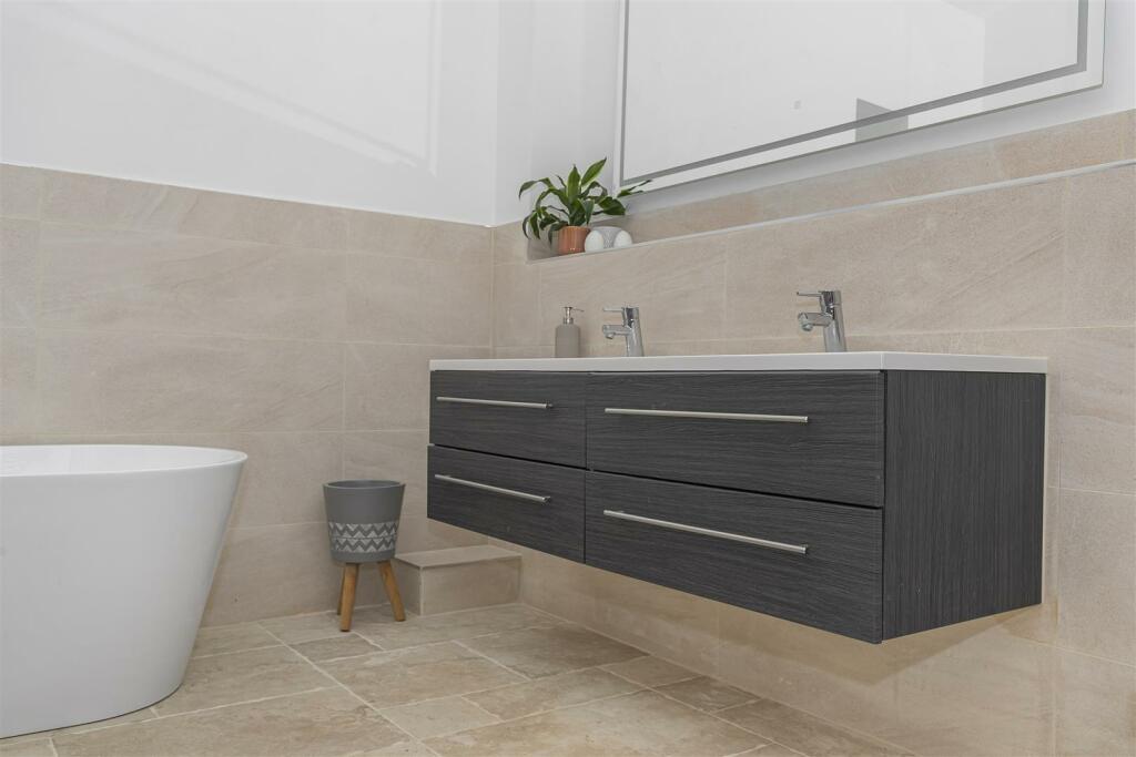 Additional property image - The Old Corn Mill, Bristol Road, Iron Acton, Bristol