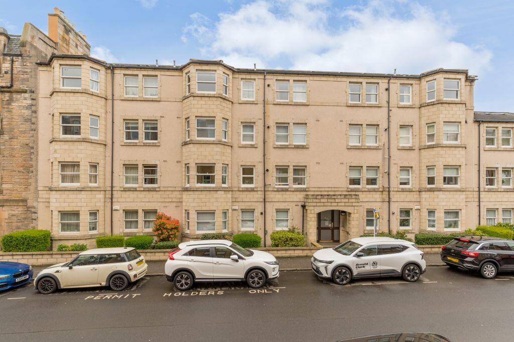 Main image of property: 35/15 Millar Crescent, Edinburgh, EH10 5HQ