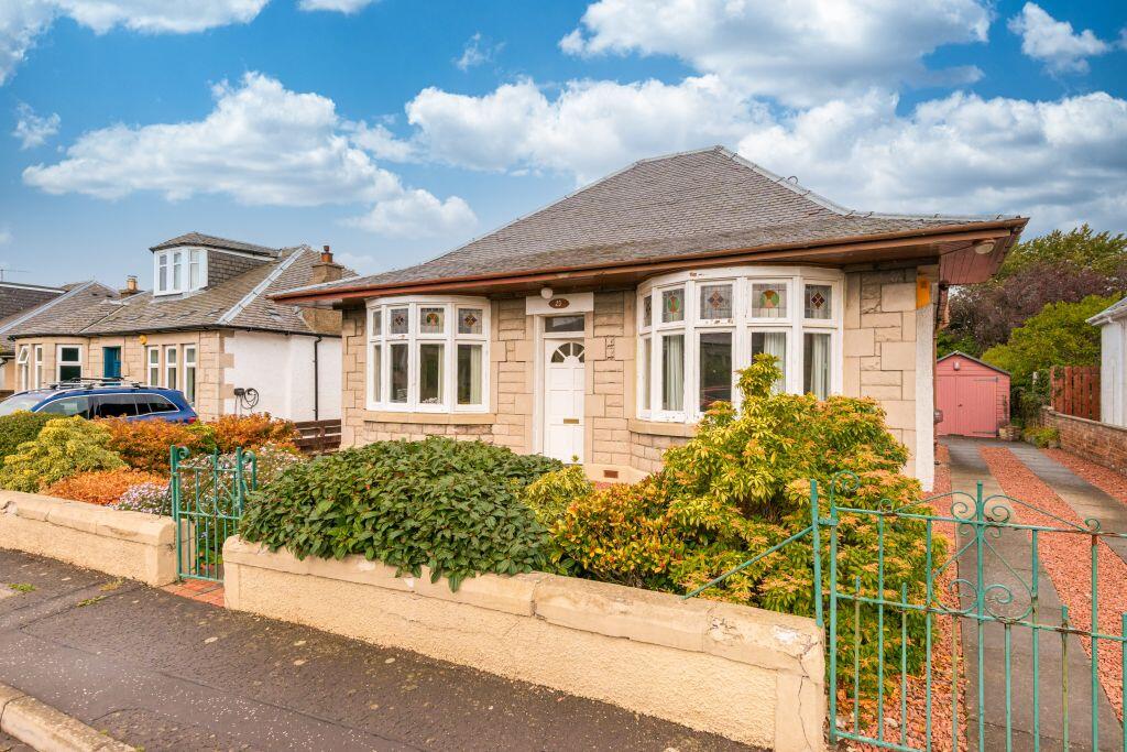 Main image of property: 23 Greenbank Park, Edinburgh, EH10 5SP