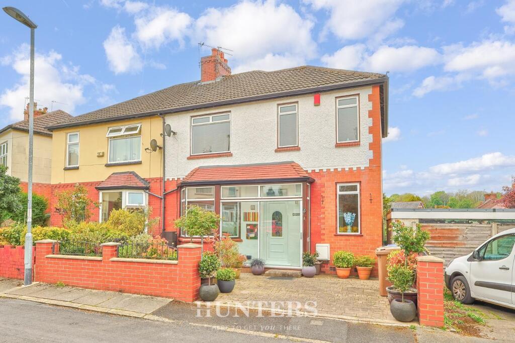 Main image of property: Lever Walk, Alkrington, Middleton M24