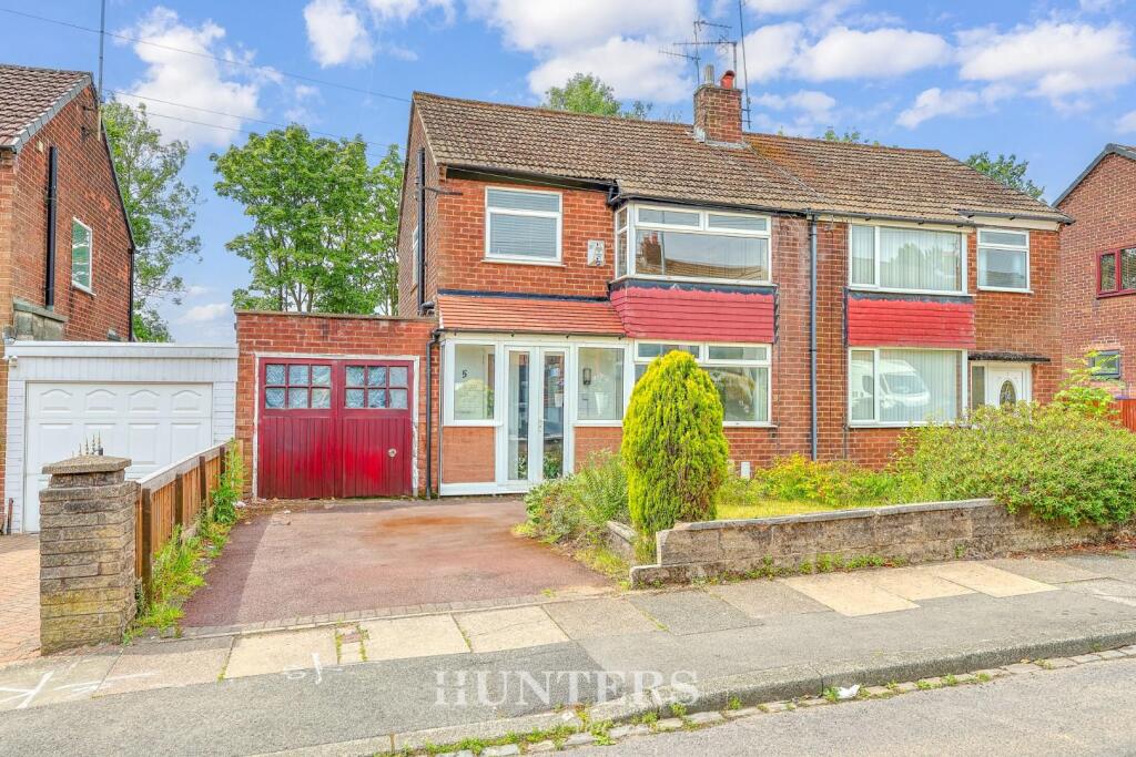 Main image of property: Parsons Drive, Middleton, Manchester, M24 5DJ