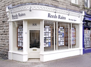 Reeds Rains, Rawtenstallbranch details