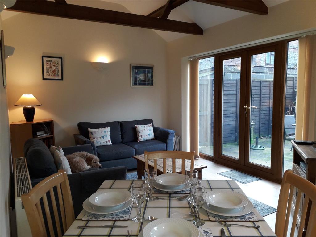 15 bedroom semidetached house for sale in Cromer Road, Thorpe Market